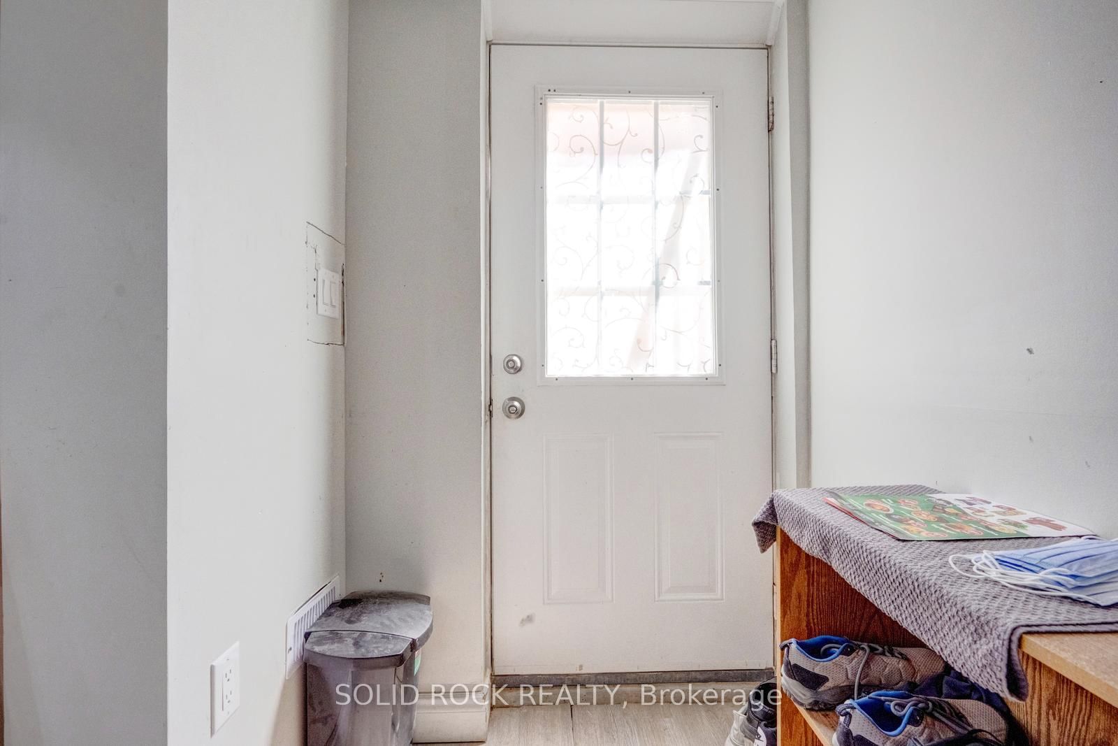60 Martindale Brampton,ON L6X 2T9 — Photo 3