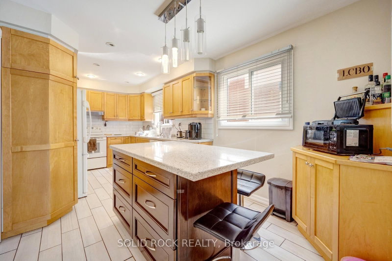 60 Martindale Brampton,ON L6X 2T9 — Photo 4