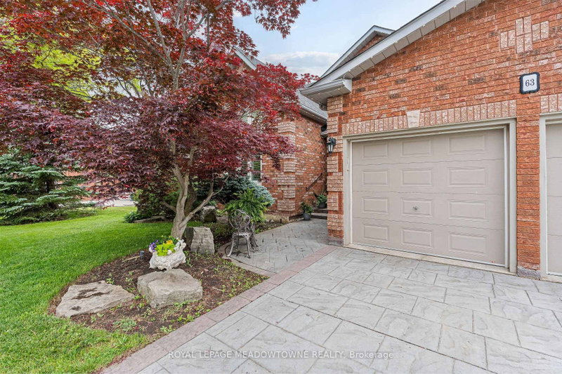 63 Craig Crescent