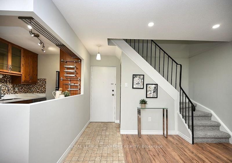 2001 Bonnymede Drive, Unit 22
