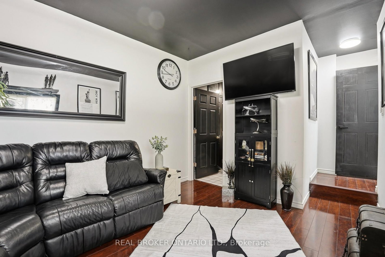 3260 Woodcroft Crescent • Burlington, ON photo 13