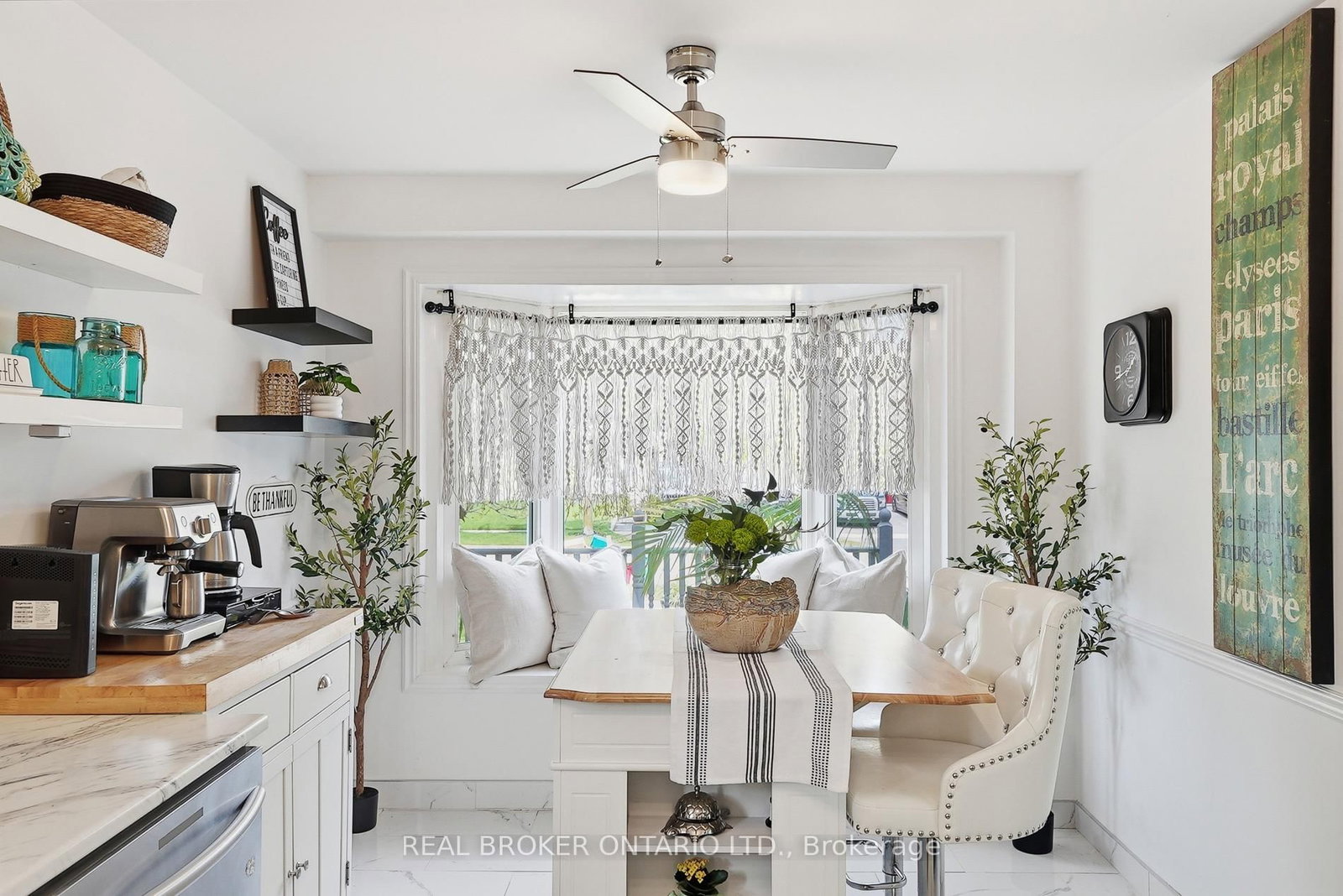 3260 Woodcroft Crescent • Burlington, ON photo 17