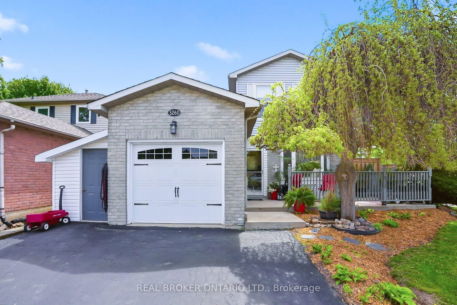 3260 Woodcroft Crescent • Burlington, ON photo 40