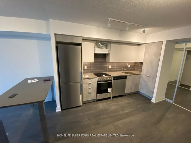 1106 - 30 Gibbs Road