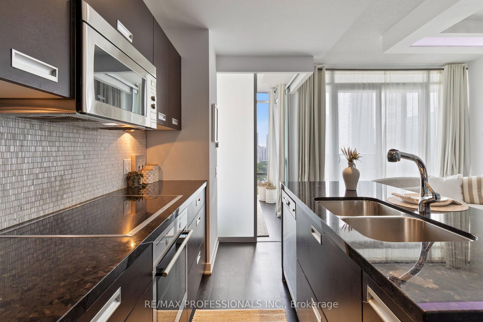 90 Park Lawn Road • #1910 • Toronto, ON photo 10
