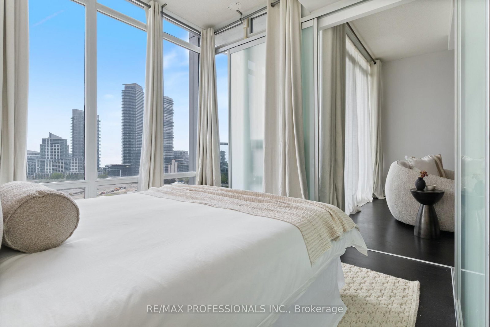 90 Park Lawn Road • #1910 • Toronto, ON photo 19