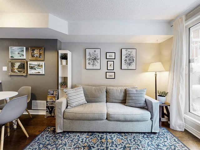77 - 65 Foundry Avenue