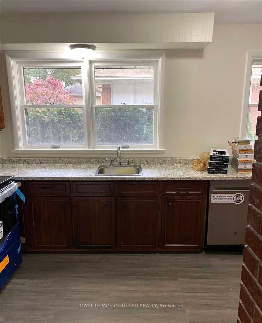 1373 Hixon Oakville,ON L6L 1R9 — Photo 10