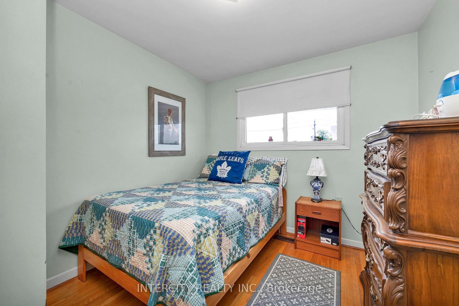 48 Goldsboro Road • Toronto, ON photo 22