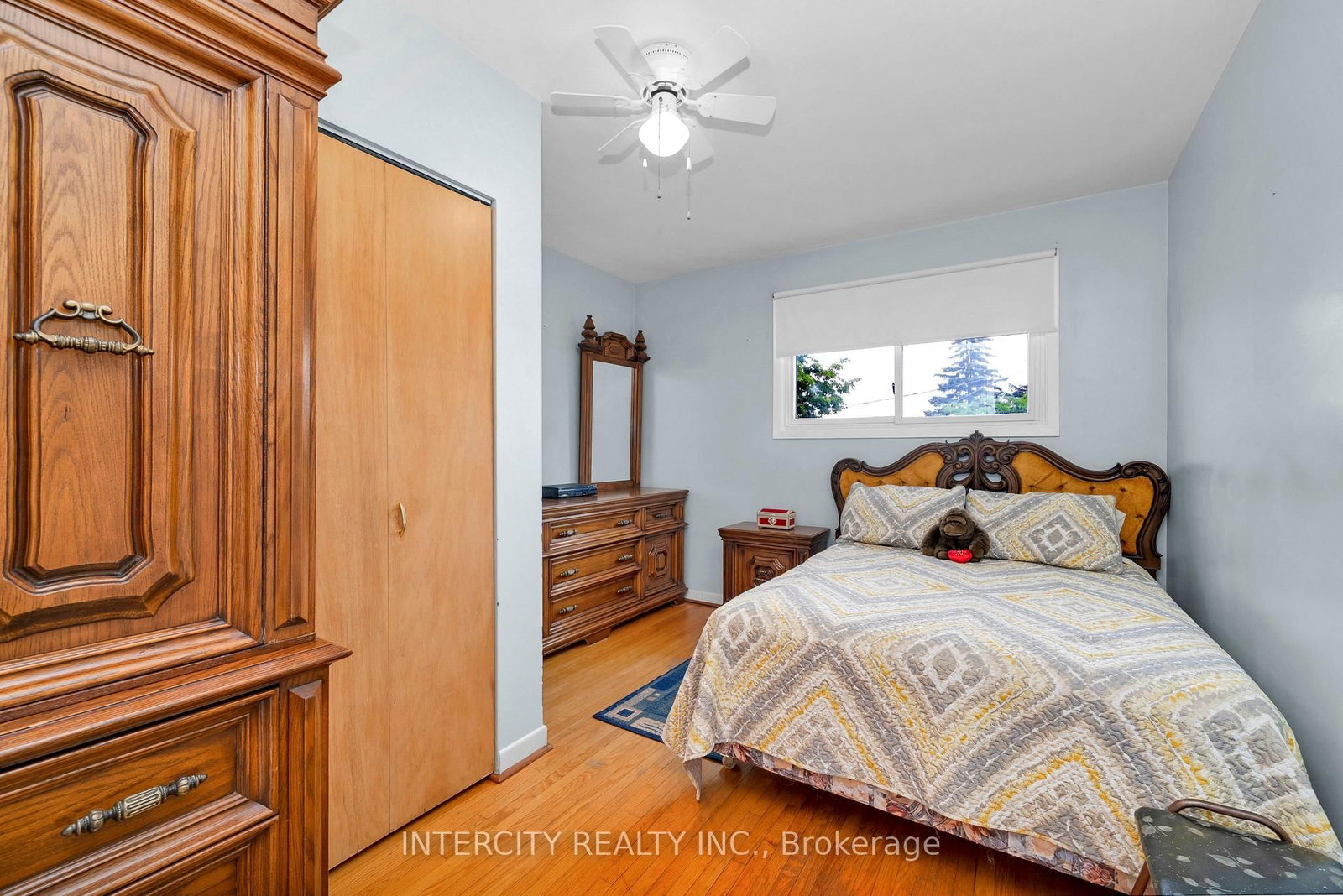 48 Goldsboro Road • Toronto, ON photo 24