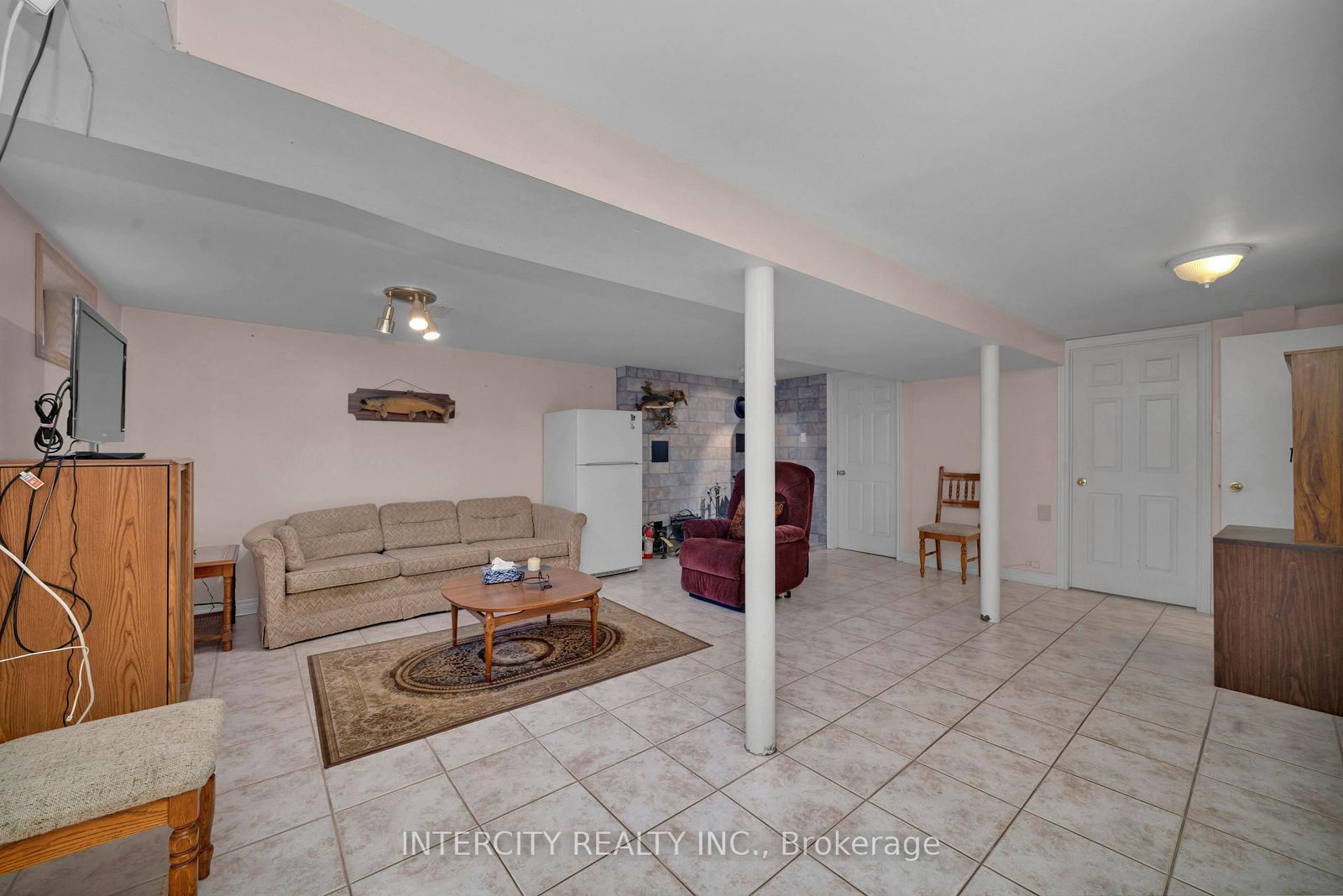 48 Goldsboro Road • Toronto, ON photo 26