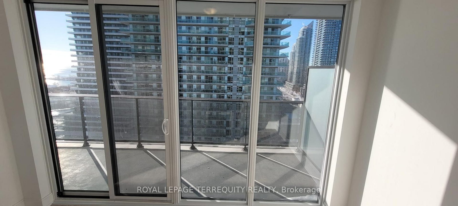 1407-70 Annie Craig Drive, Toronto, ON, photo 5