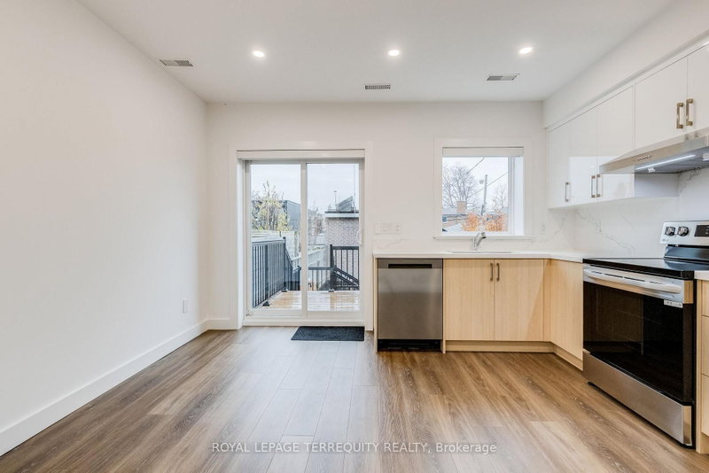 2 - 94 Earlscourt Avenue