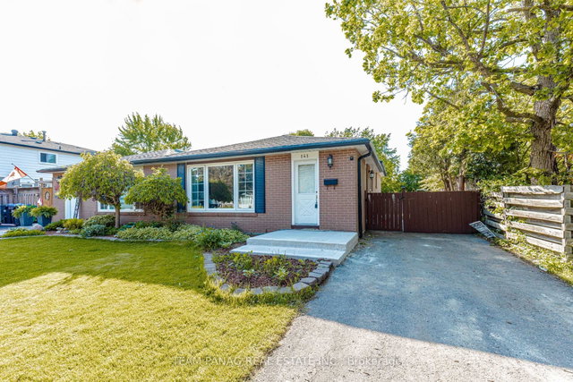 141 Fallingdale Crescent