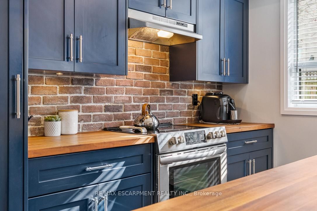 469 Claridge Road • #5 • Burlington, ON photo 9