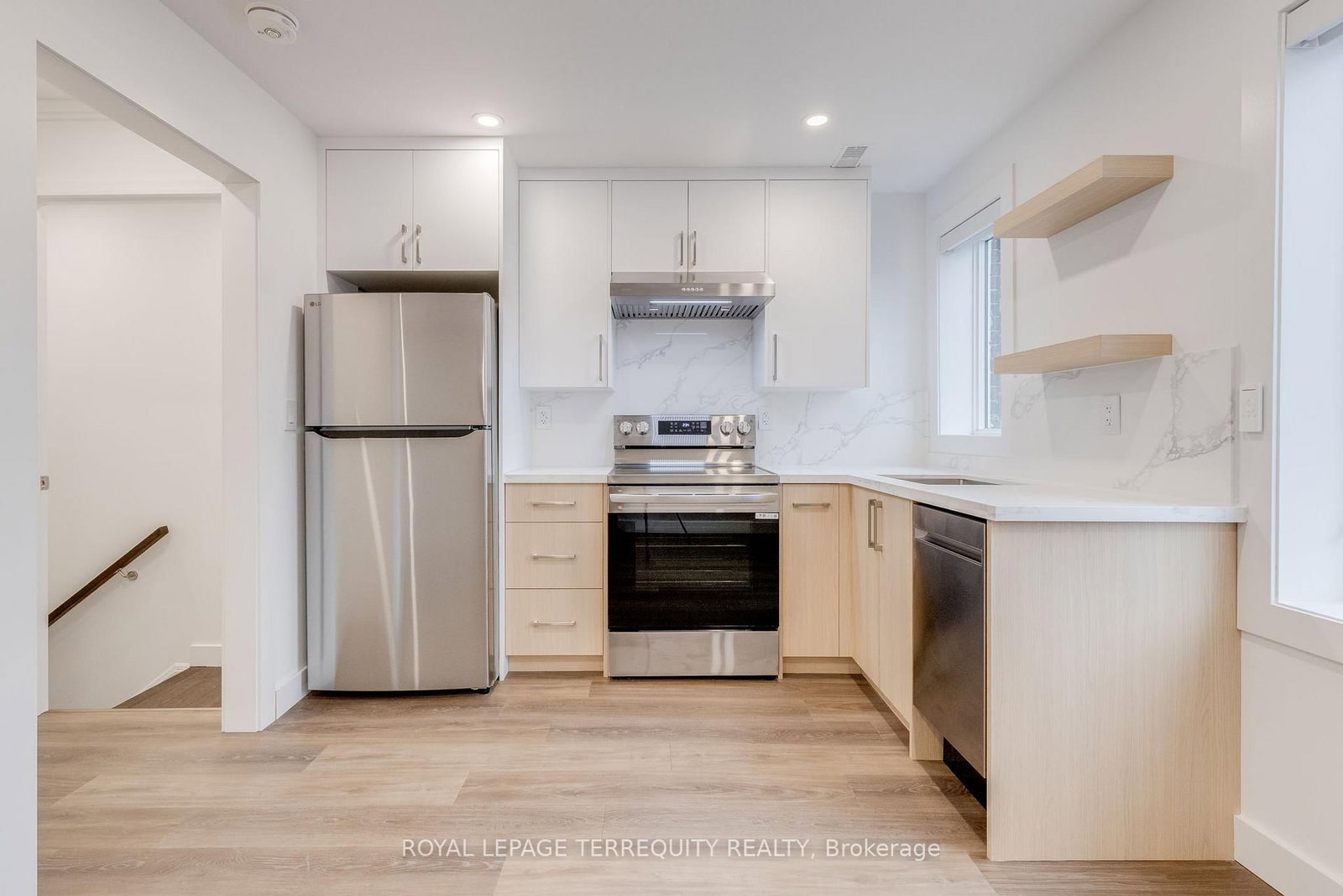 3-94 Earlscourt Avenue, Toronto, ON, photo 2