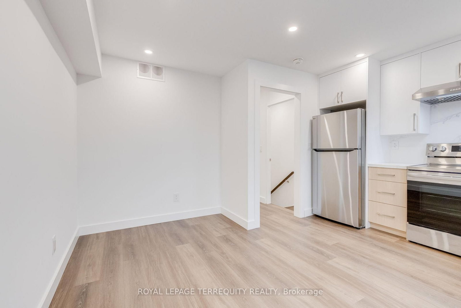 3-94 Earlscourt Avenue, Toronto, ON, photo 4