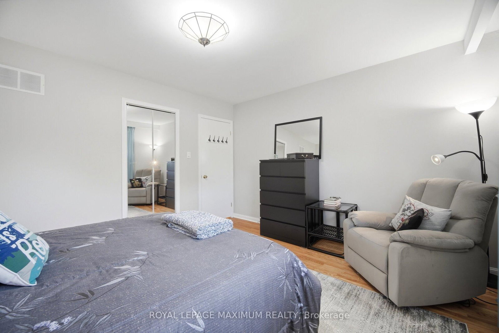 255 John Street • Toronto, ON photo 29