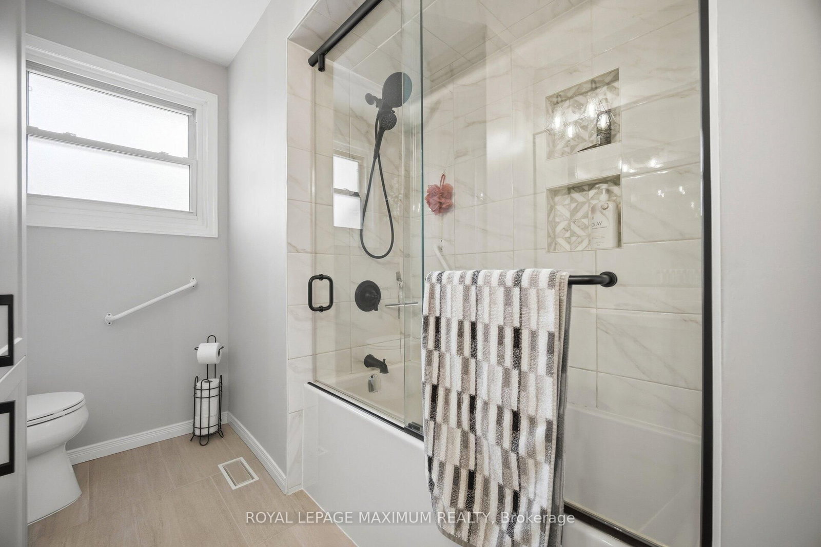255 John Street • Toronto, ON photo 32