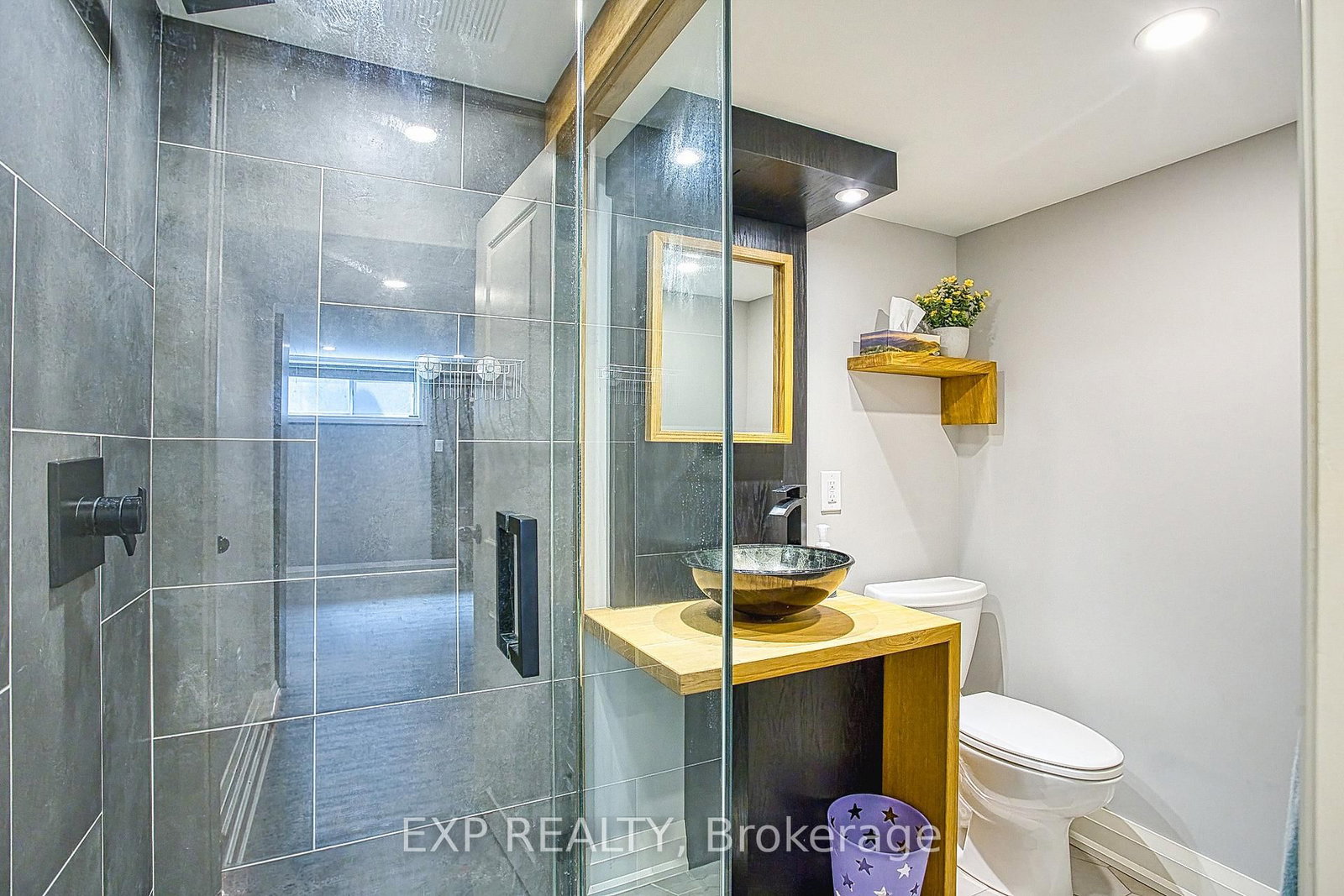 90 Prince Charles Drive • Halton Hills, ON photo 26