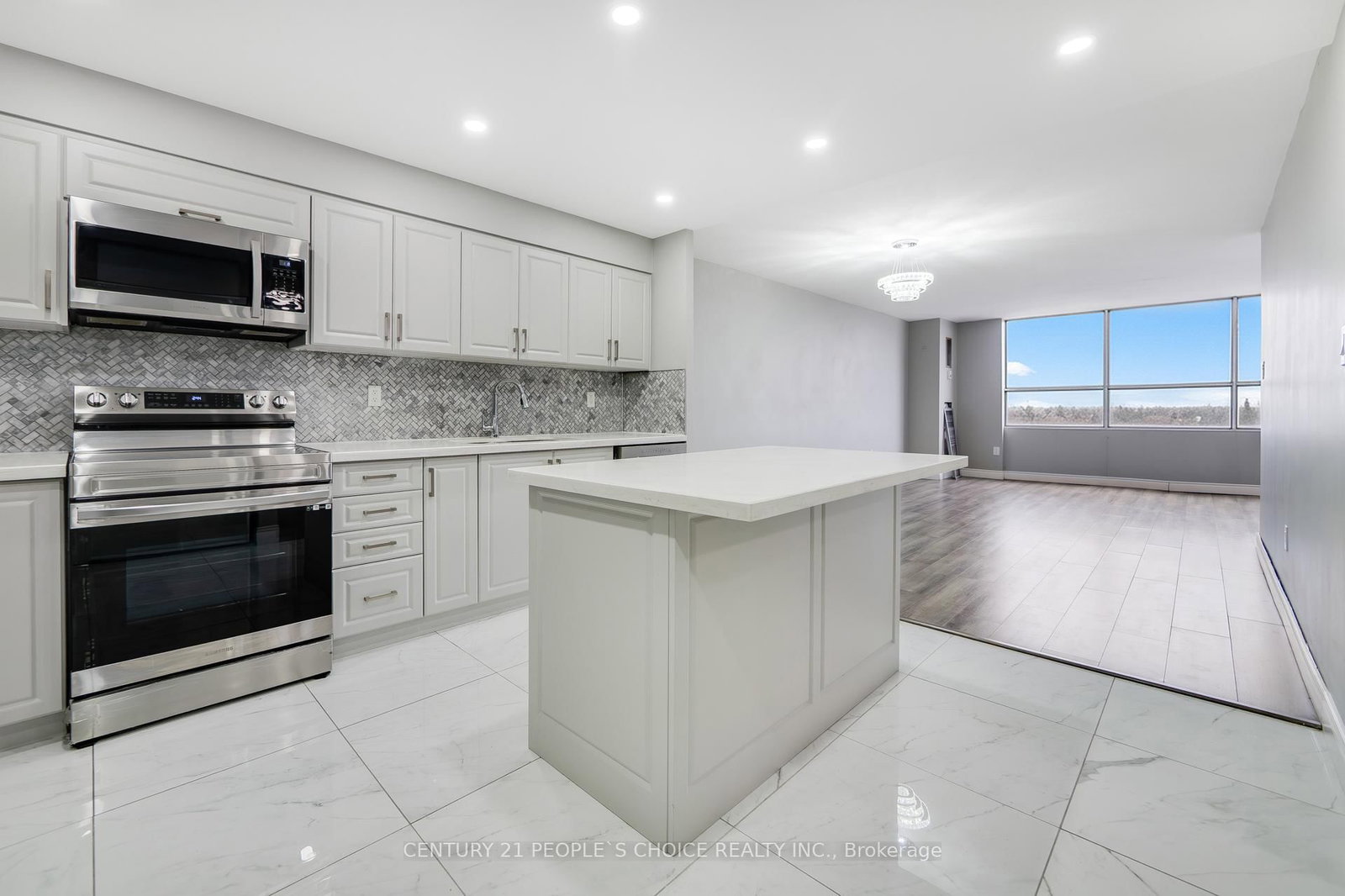 40 Panorama Court • #910 • Toronto, ON photo 14