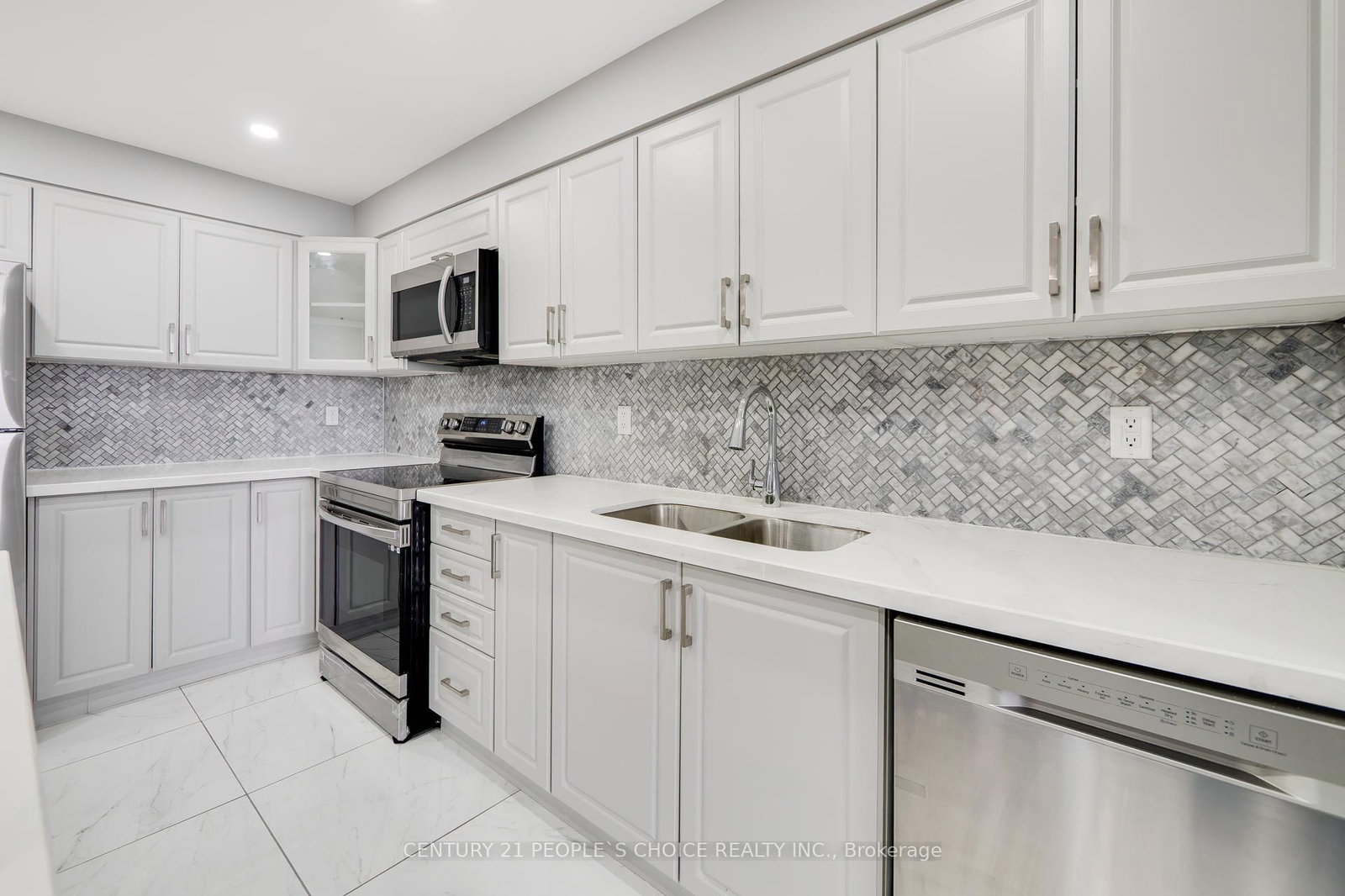 40 Panorama Court • #910 • Toronto, ON photo 18