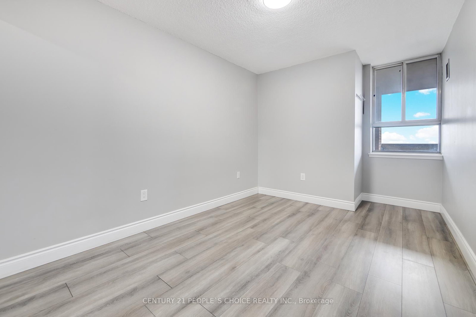 40 Panorama Court • #910 • Toronto, ON photo 31