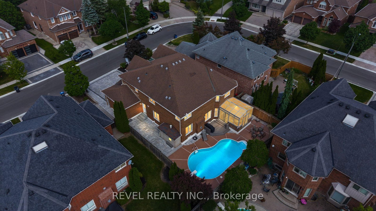 Listing Image 44