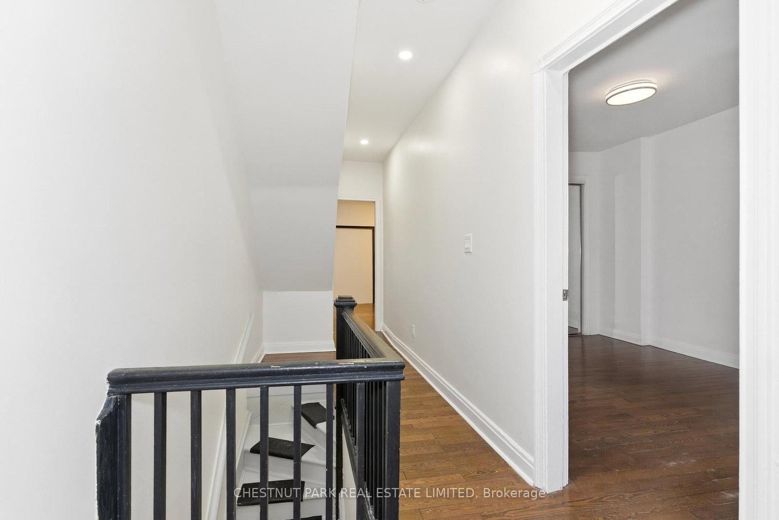 41 Roncesvalles Avenue • Toronto, ON photo 17