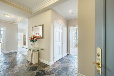 35 Kingsbridge Garden • #3202 • Mississauga, ON photo 9