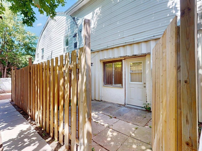 6 - 12 Wesleyan Street