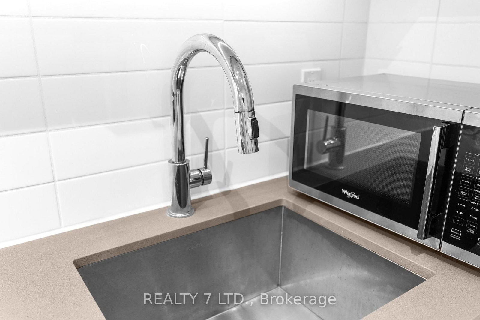 26 Gibbs Road • #1033 • Toronto, ON photo 13