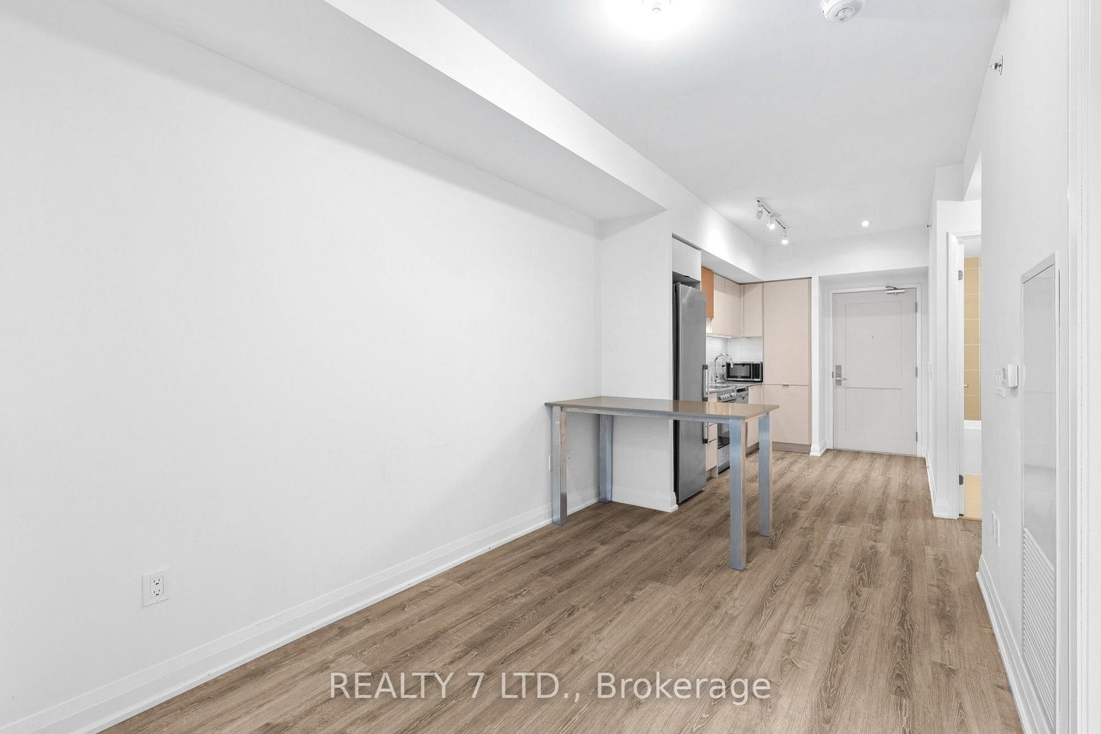 26 Gibbs Road • #1033 • Toronto, ON photo 19