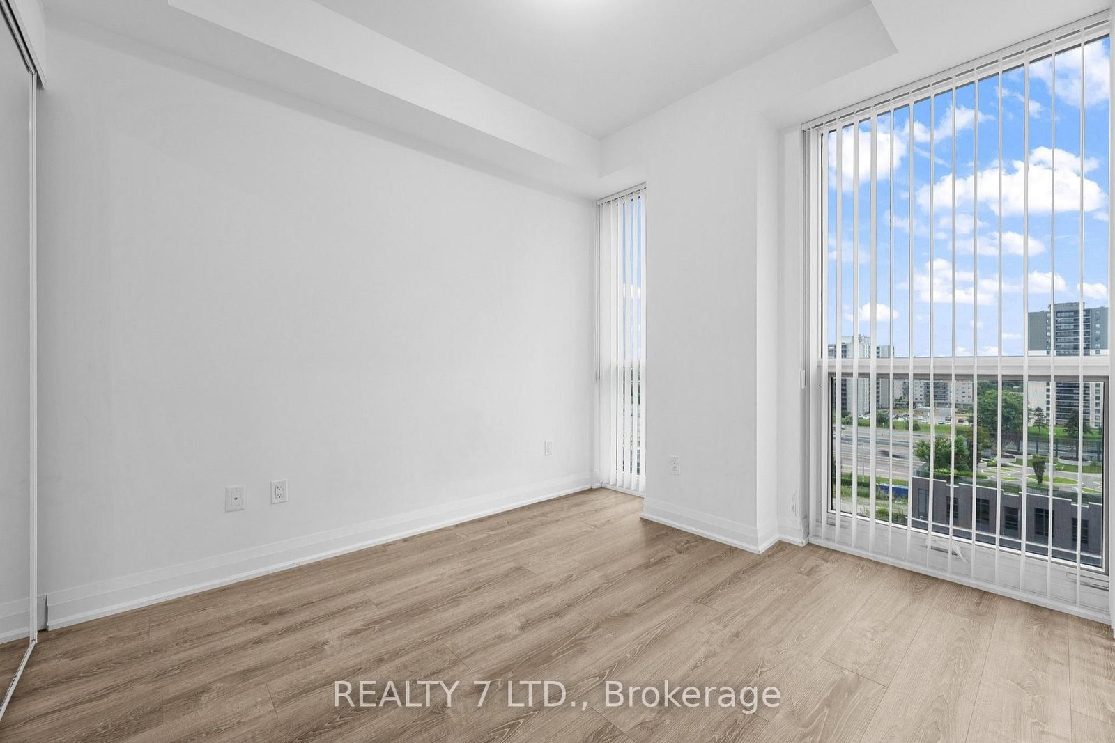 26 Gibbs Road • #1033 • Toronto, ON photo 26