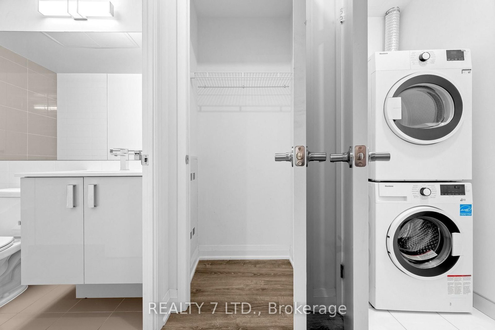 26 Gibbs Road • #1033 • Toronto, ON photo 35