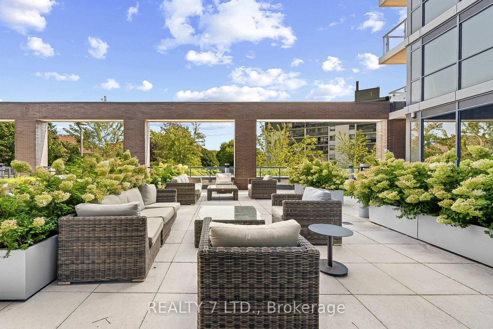 26 Gibbs Road • #1033 • Toronto, ON photo 37