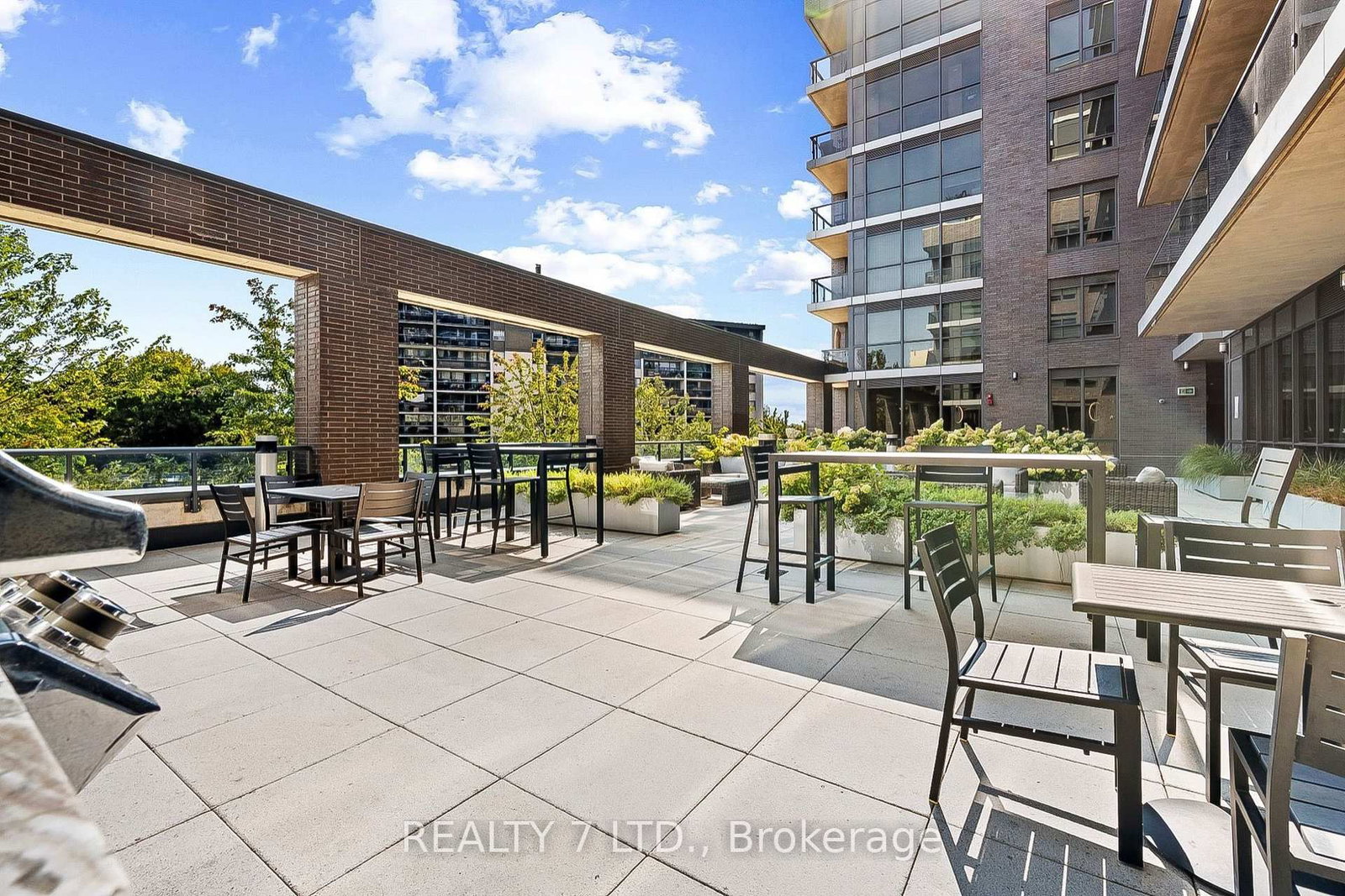26 Gibbs Road • #1033 • Toronto, ON photo 43