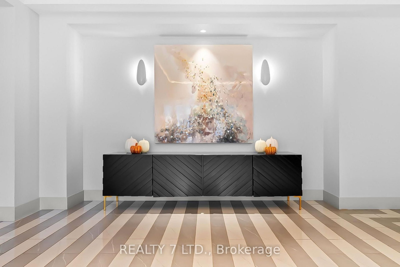 26 Gibbs Road • #1033 • Toronto, ON photo 8