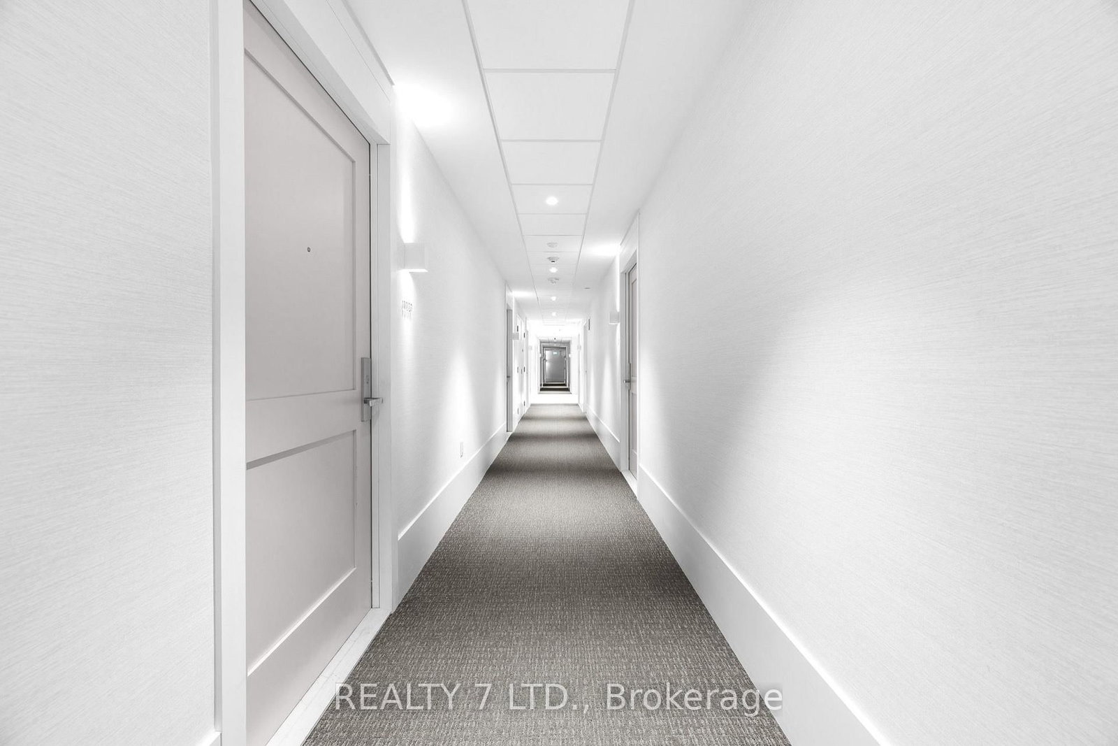 26 Gibbs Road • #1033 • Toronto, ON photo 9