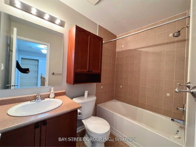 656 Holly Milton,ON L9T 0G3 — Photo 12