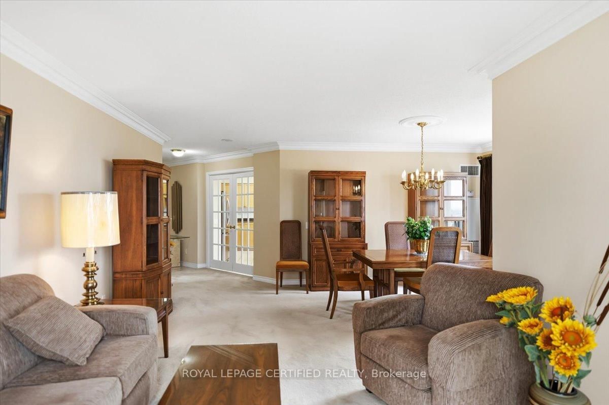 25 Kingsbridge Garden Circle • #1118 • Mississauga, ON photo 18