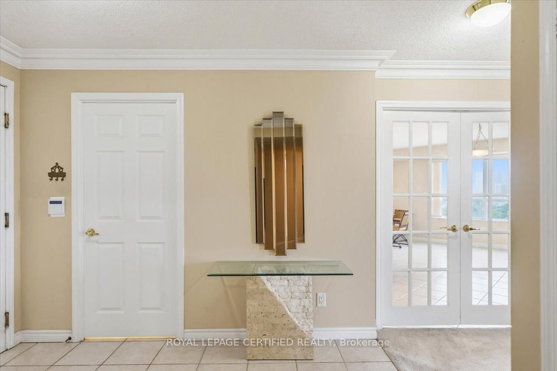 1118 - 25 Kingsbridge Garden Circle
