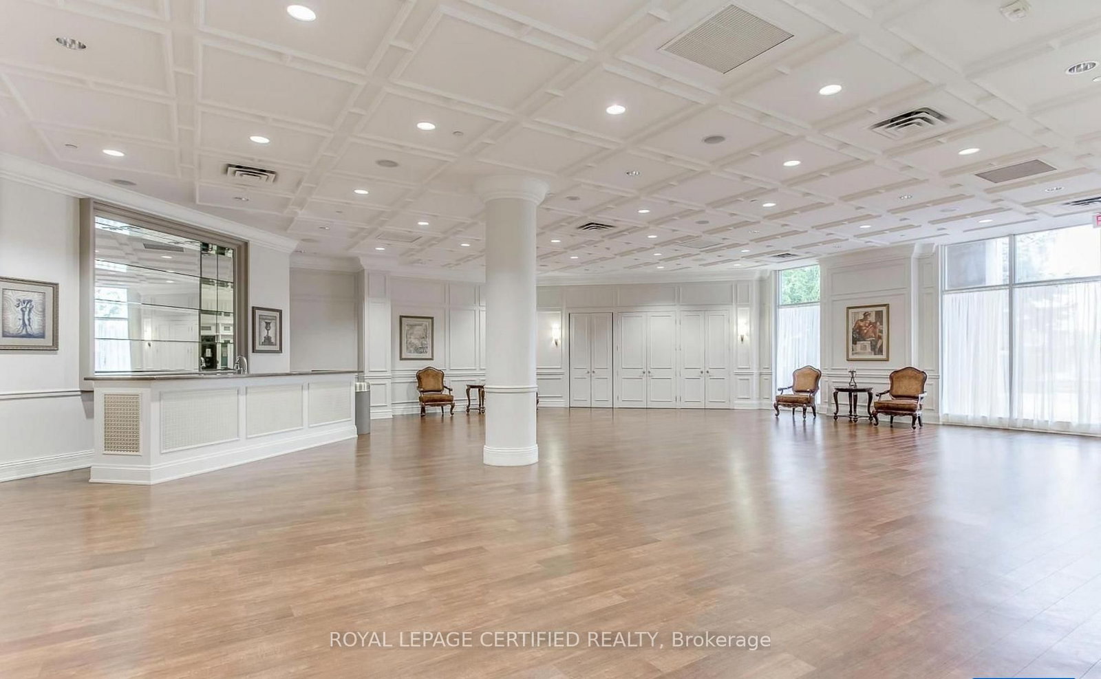 25 Kingsbridge Garden Circle • #1118 • Mississauga, ON photo 33
