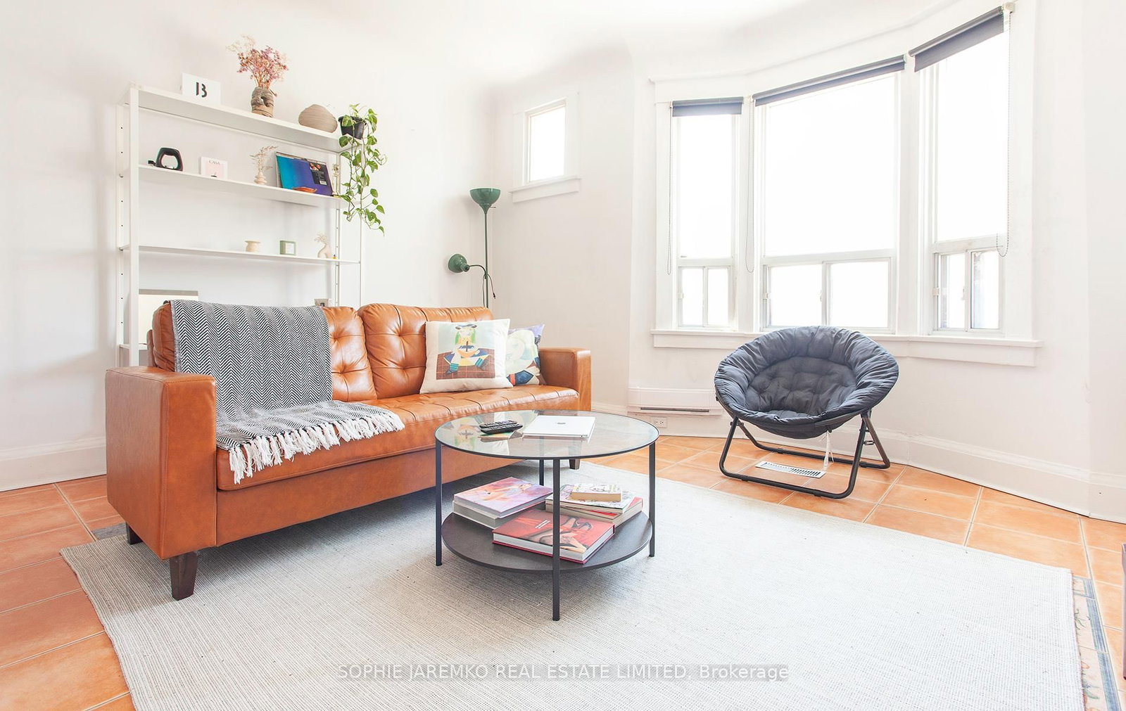 2102A Dundas Street, Toronto, ON