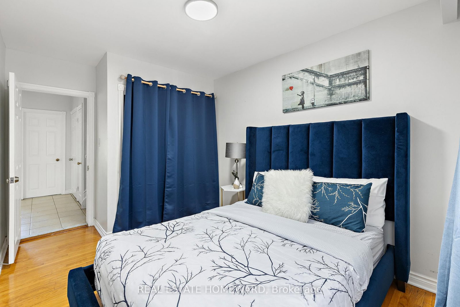 85 Letchworth Crescent • Toronto, ON photo 11