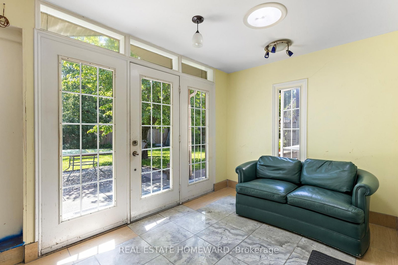 85 Letchworth Crescent • Toronto, ON photo 25