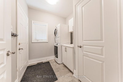 241 Jarrett Milton,ON L9T 7A1 — Photo 22