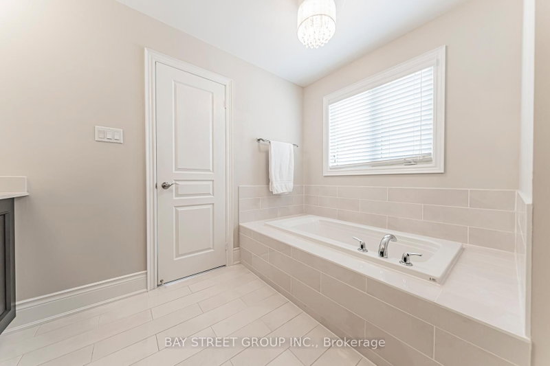 241 Jarrett Milton,ON L9T 7A1 — Photo 30