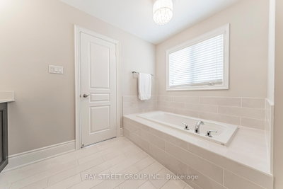 241 Jarrett Milton,ON L9T 7A1 — Photo 30