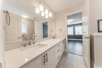241 Jarrett Milton,ON L9T 7A1 — Photo 33